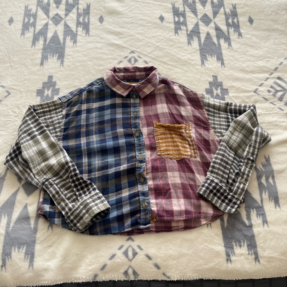 Super Cute American Eagle Multicolor Cropped Flannel